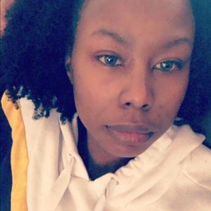 Meet your Posher, Reneca